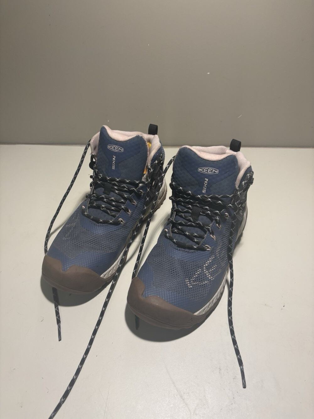 KEEN Women’s Size 8.5 M Nxis EVO Waterproof Fast Hiking Boots 1026682